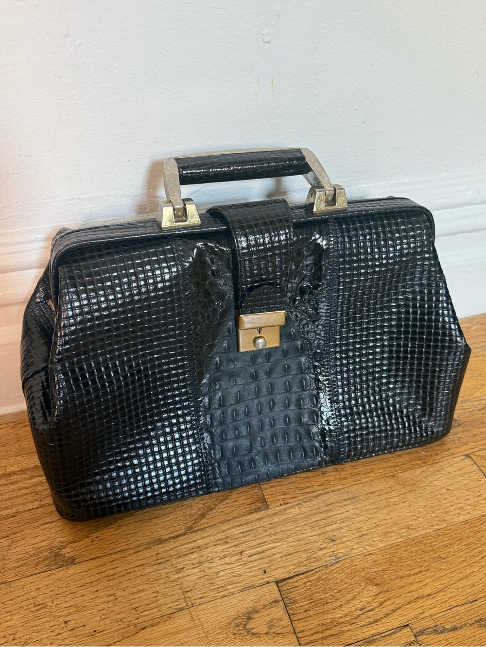 Black Leather Apothecary Vinyage Bag